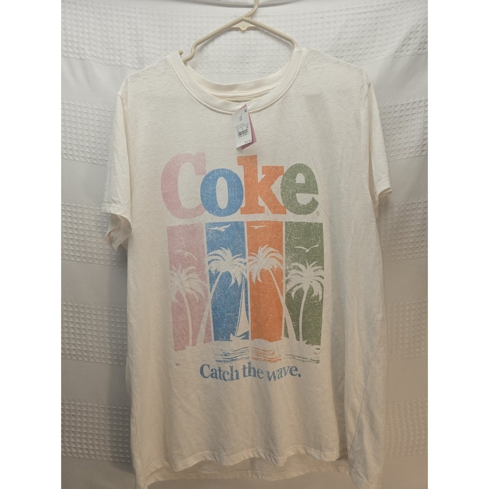 Coca Cola Mens XXL Short Sleeve Graphic Tee Coke Catch The Wave Cream 6837